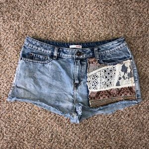Women’s Bongo Shorts